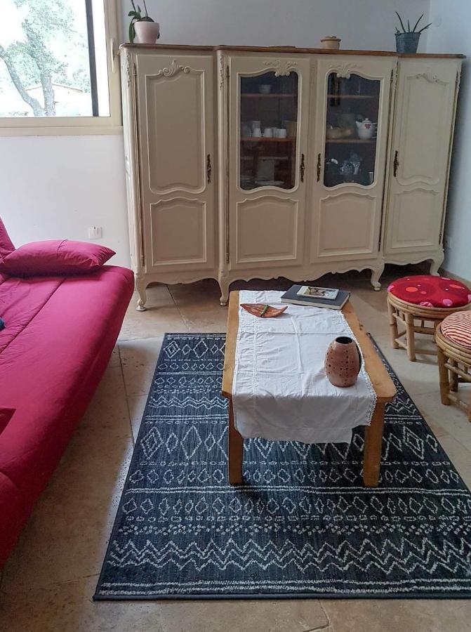 Mas Du Kairos - Gite Romarin Venasque Bagian luar foto